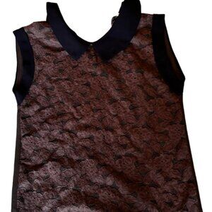 Mint Condition XS Sleevelace Lace Top with Collar